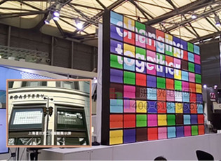 洪海展示機(jī)甲戶外廣告的優(yōu)勢(shì)！